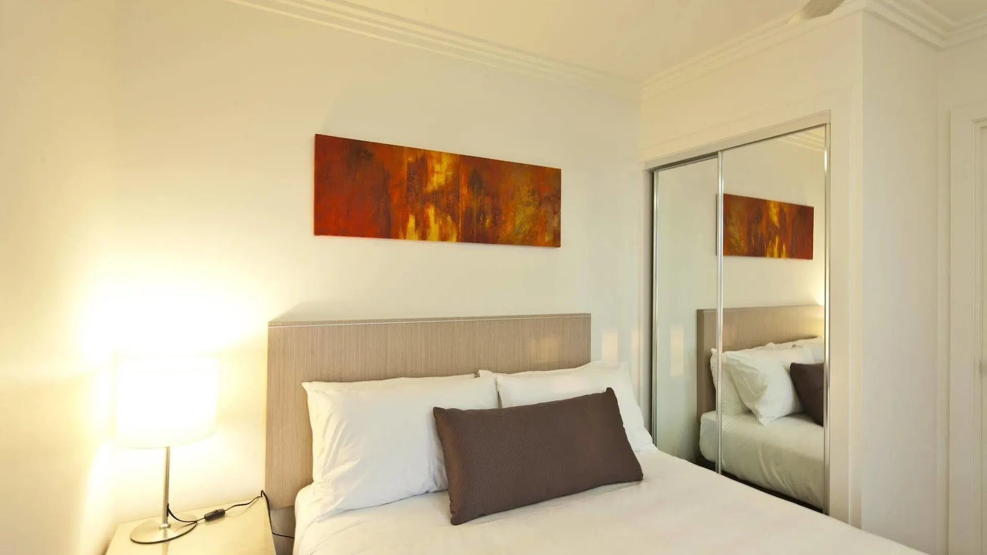 Hotel Diana South Brisbane 4*,  Australia